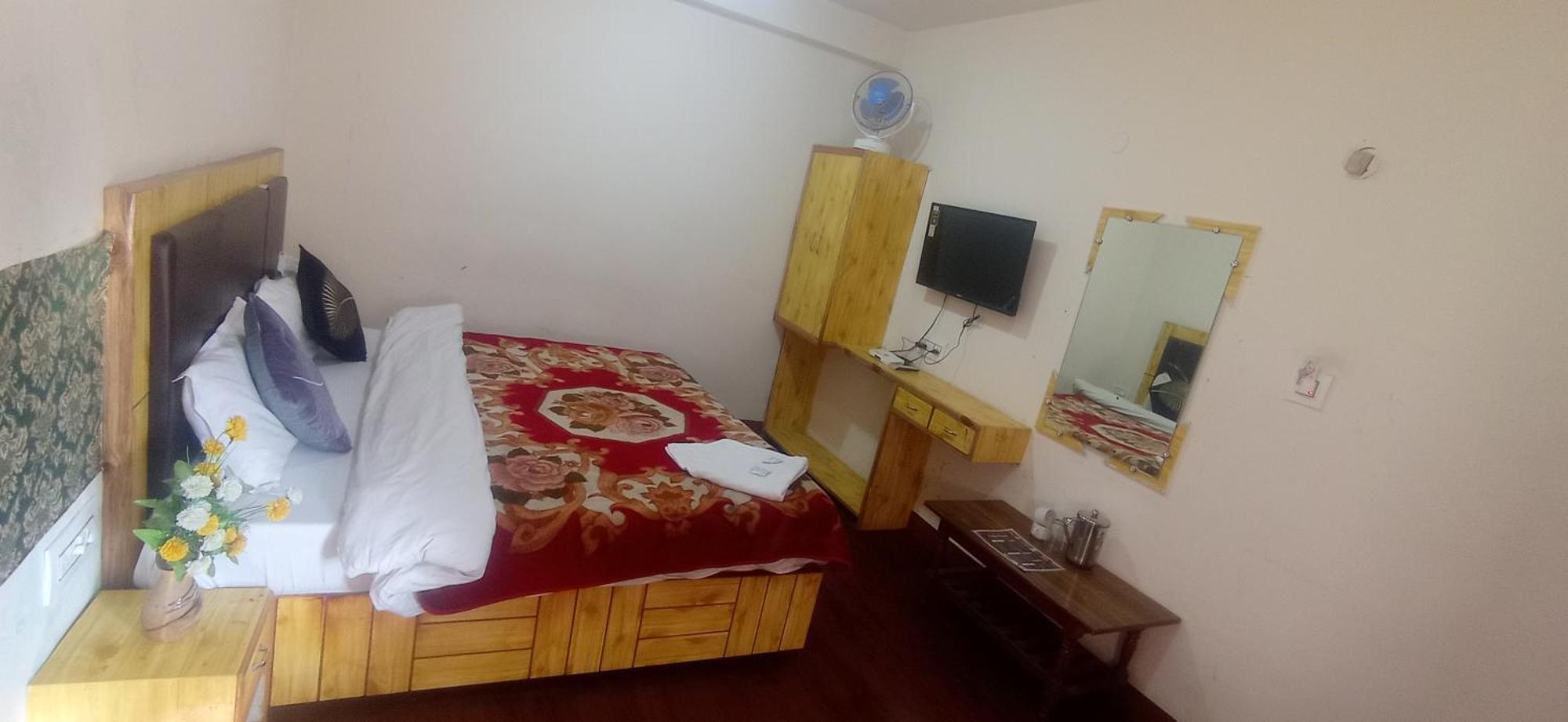 The Prasher Lodge Mall Road Manali Kültér fotó