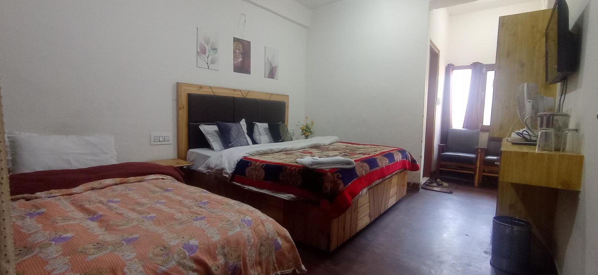 The Prasher Lodge Mall Road Manali Kültér fotó