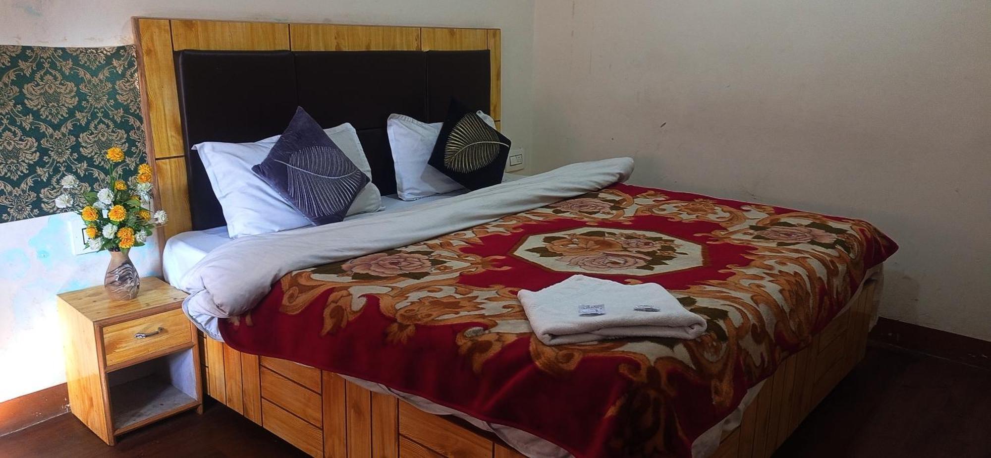 The Prasher Lodge Mall Road Manali Kültér fotó