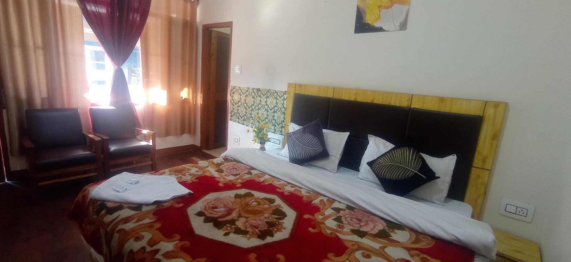 The Prasher Lodge Mall Road Manali Kültér fotó