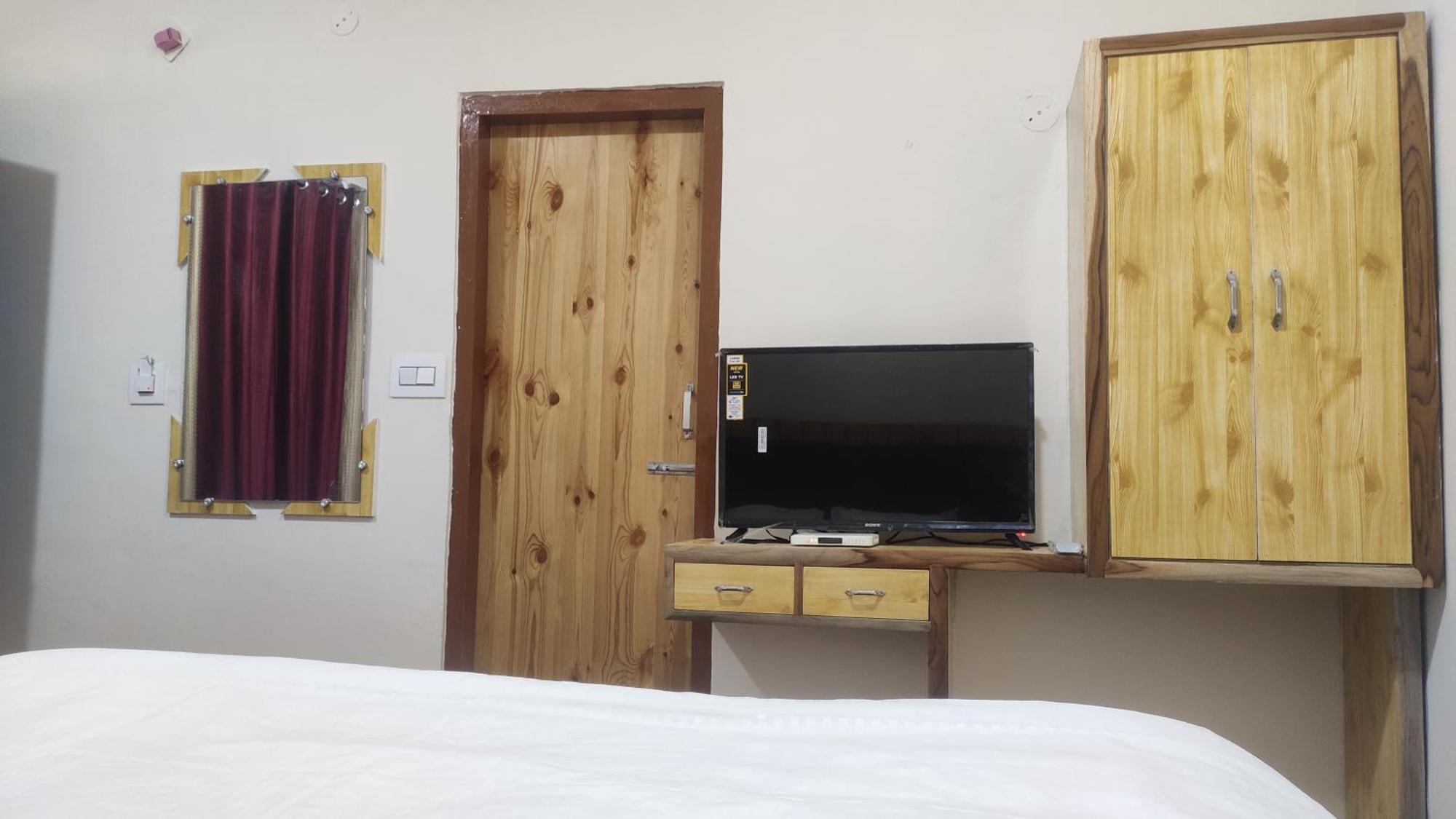 The Prasher Lodge Mall Road Manali Kültér fotó